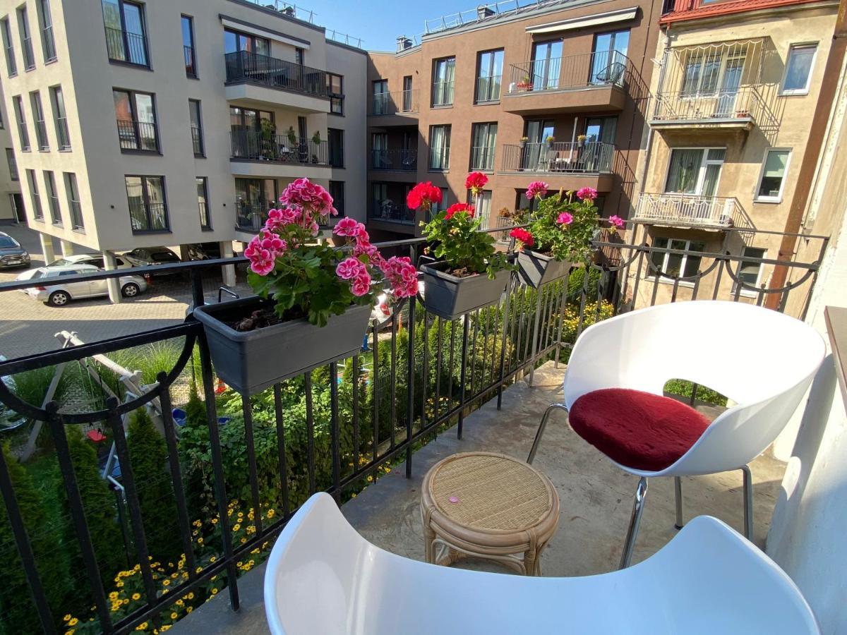 Spacious Old Town Apt, 3 Private Rooms, Sleeps 5-6 Kaunas Exterior photo