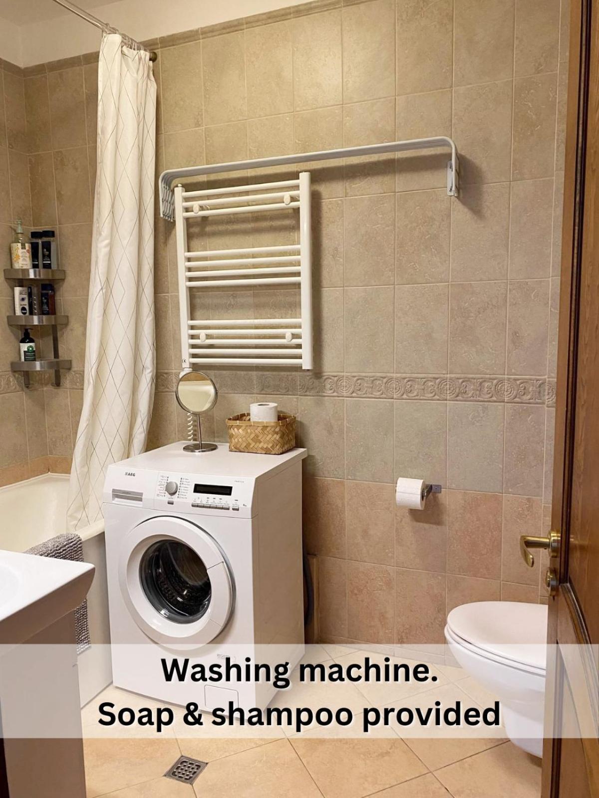 Spacious Old Town Apt, 3 Private Rooms, Sleeps 5-6 Kaunas Exterior photo